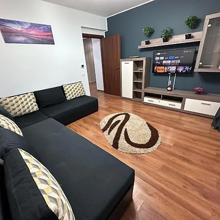 Apartment Marului Garden
