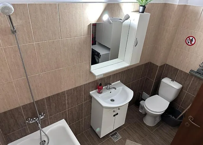 Marului Garden شقة